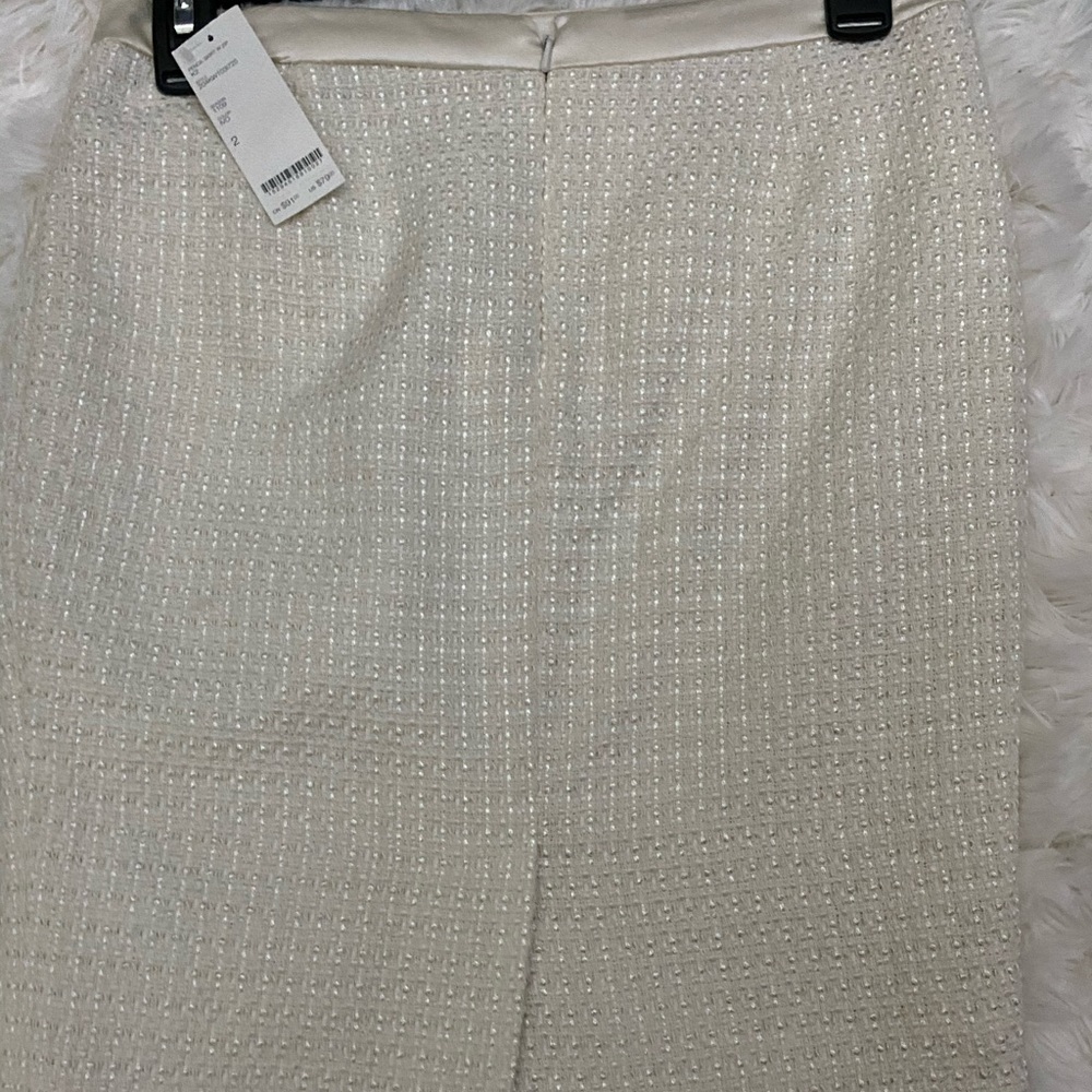 Women’s white skirt